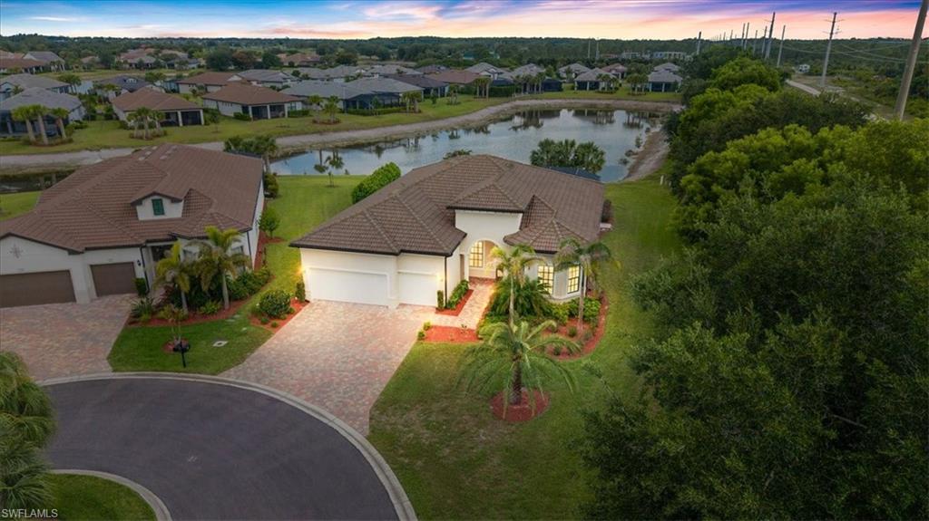 COUNTRY CLUB - Residential