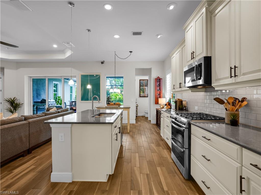 ESTERO PLACE - Residential