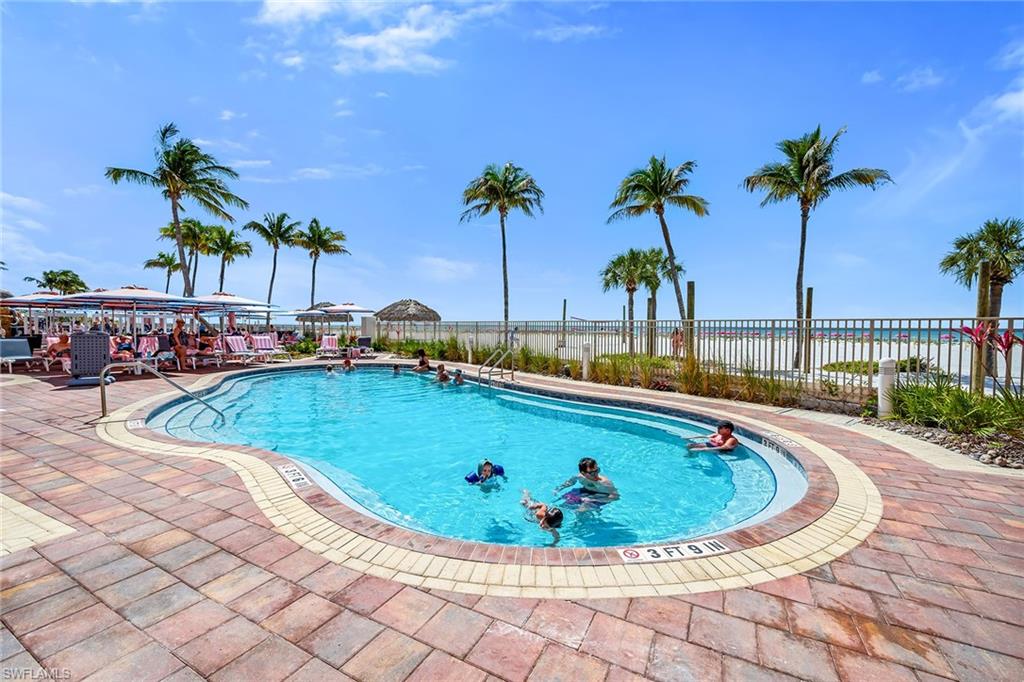 WHITE SAND VILLAS - Residential