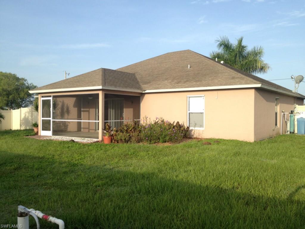 CAPE CORAL - Residential
