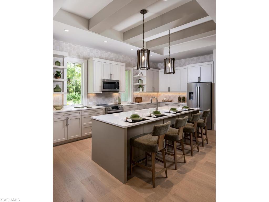 LIVINGSTON WOODS - Residential