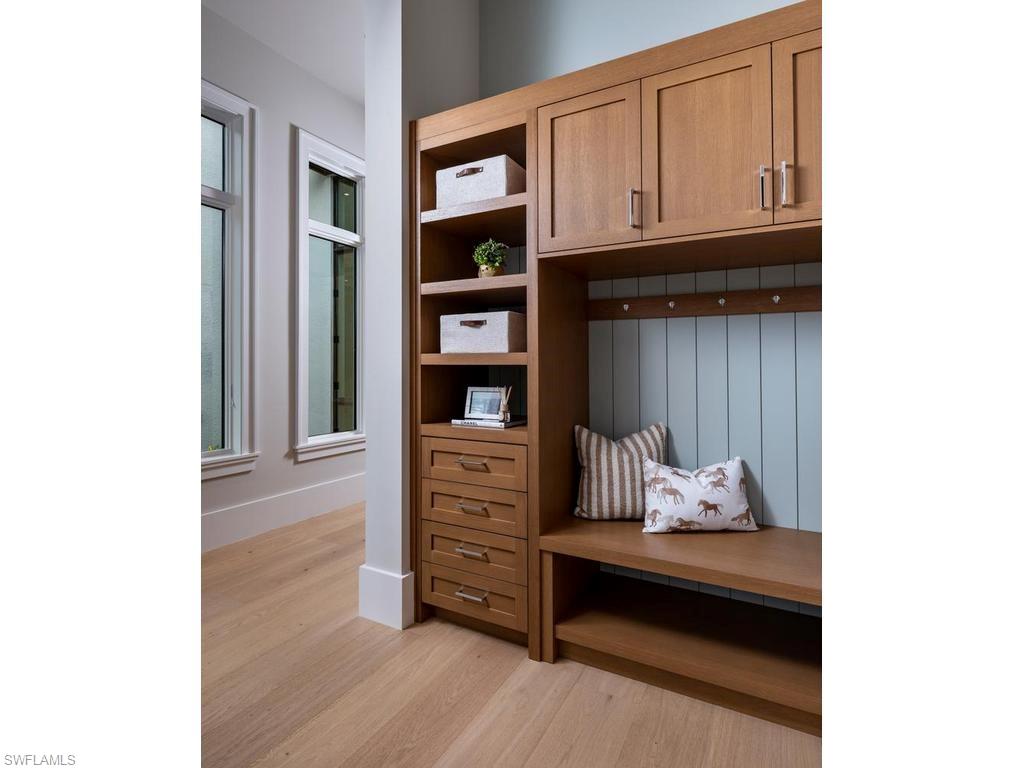 LIVINGSTON WOODS - Residential