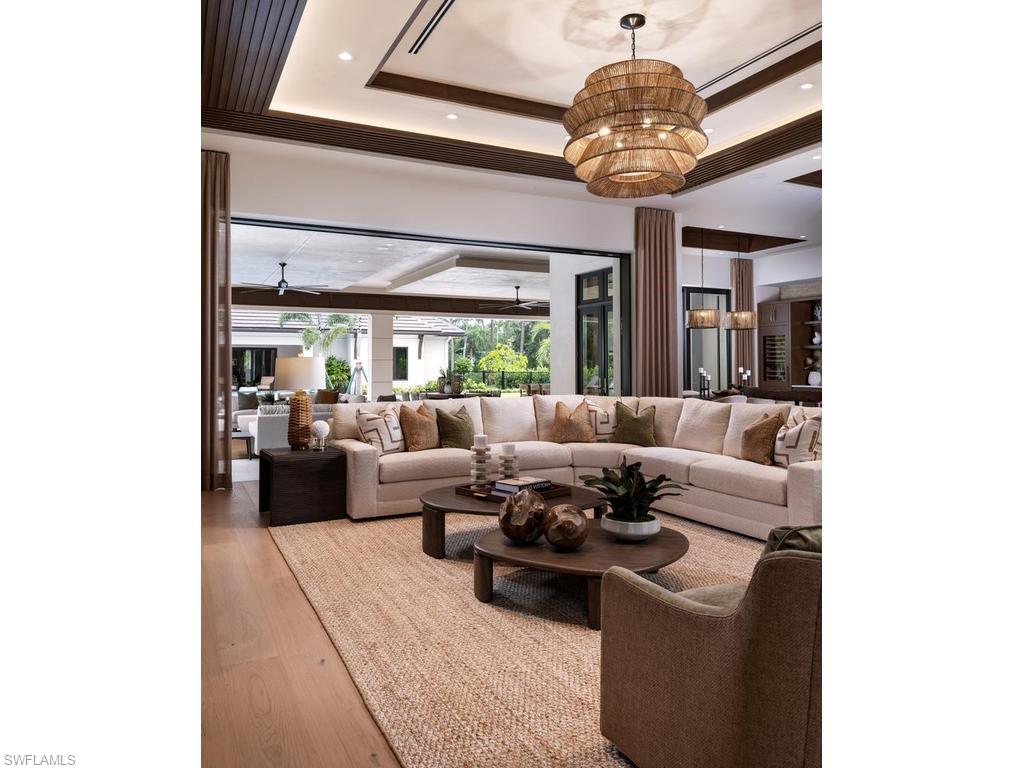 LIVINGSTON WOODS - Residential