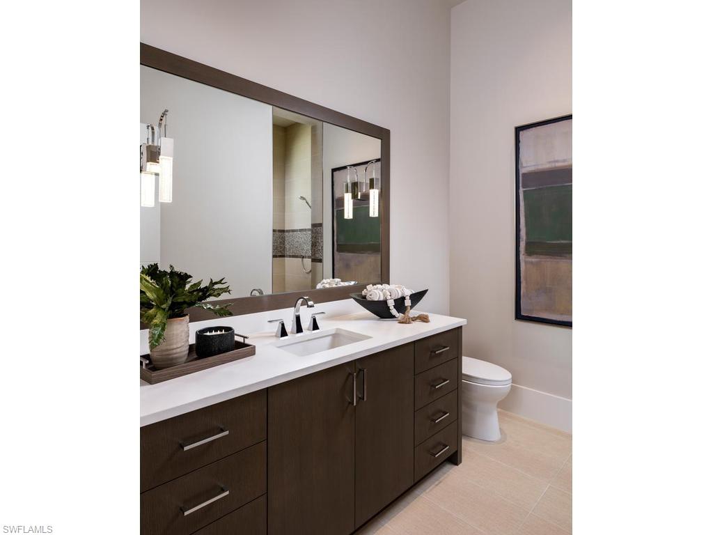 LIVINGSTON WOODS - Residential