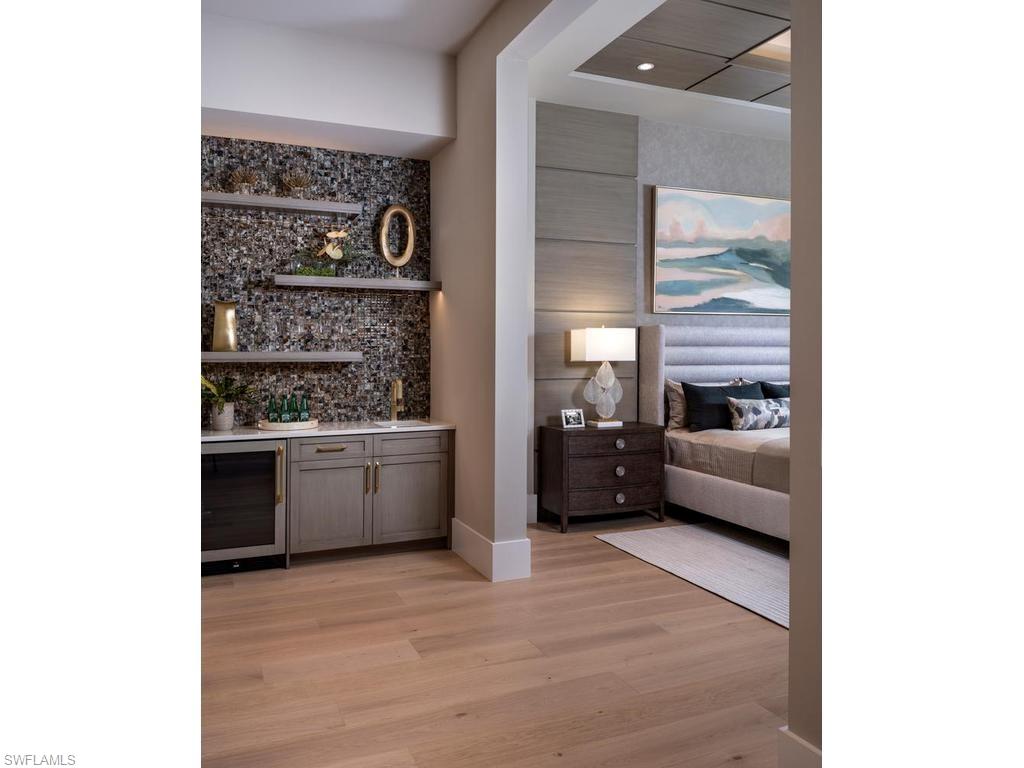 LIVINGSTON WOODS - Residential
