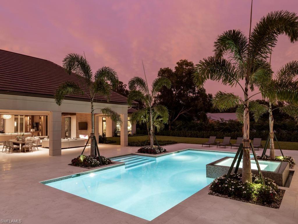 LIVINGSTON WOODS - Residential