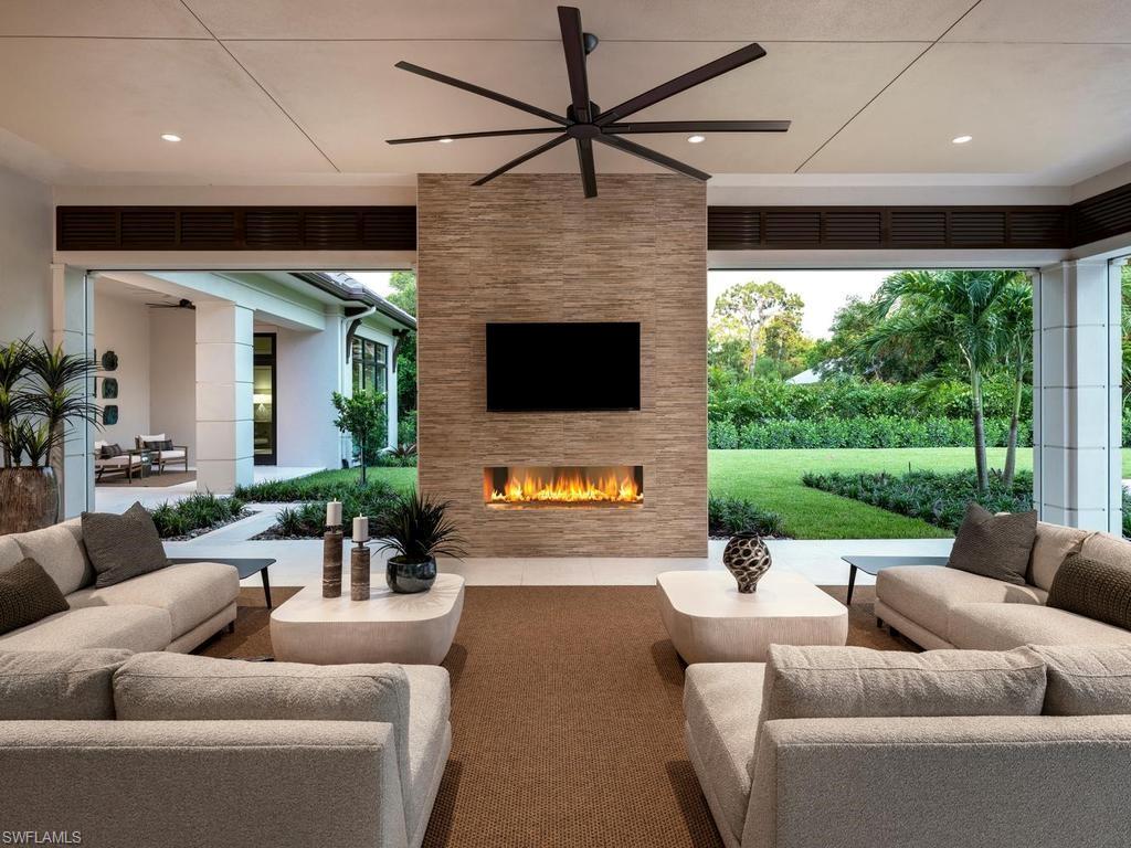 LIVINGSTON WOODS - Residential