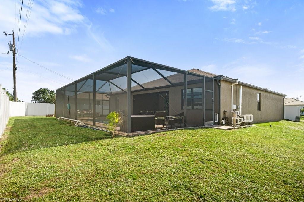 CAPE CORAL - Residential
