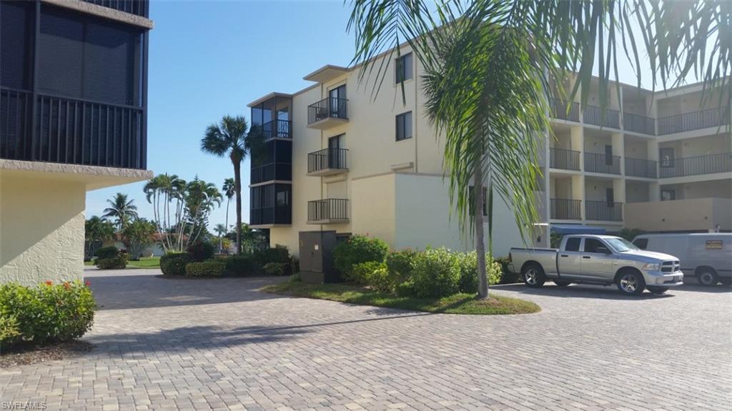 FAIRVIEW ISLES CONDO - Residential