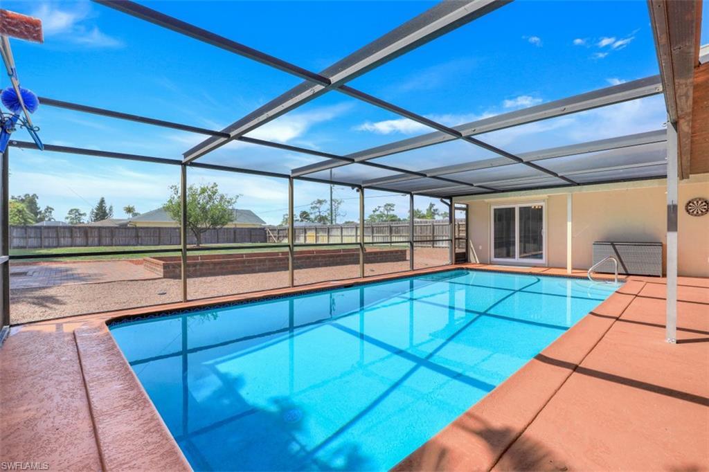 SAN CARLOS PARK - Residential