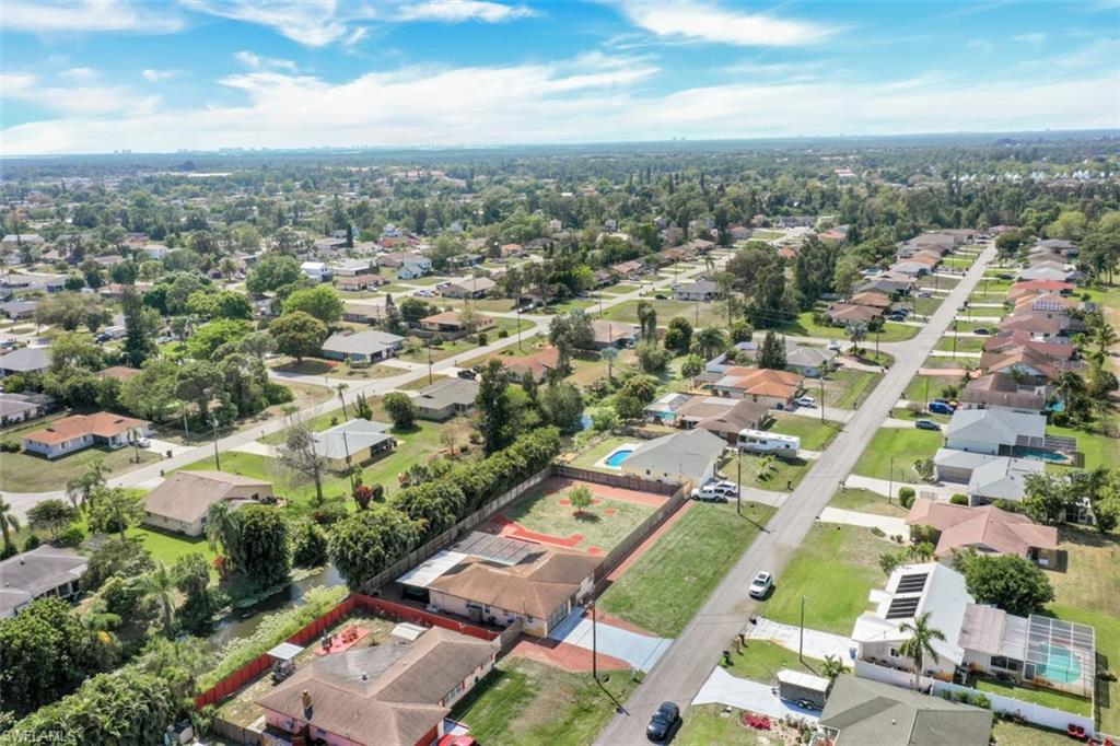SAN CARLOS PARK - Residential