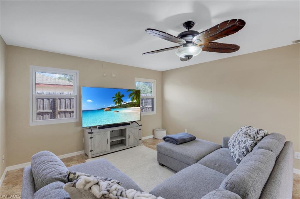 SAN CARLOS PARK - Residential