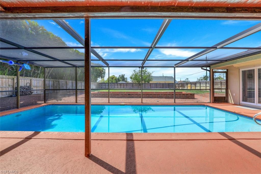 SAN CARLOS PARK - Residential