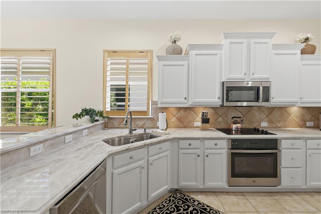 TROON LAKES - Residential Lease