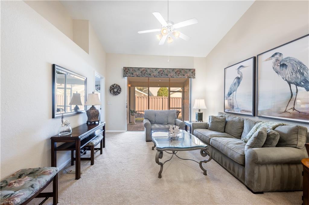 ROYAL VILLAS - Residential