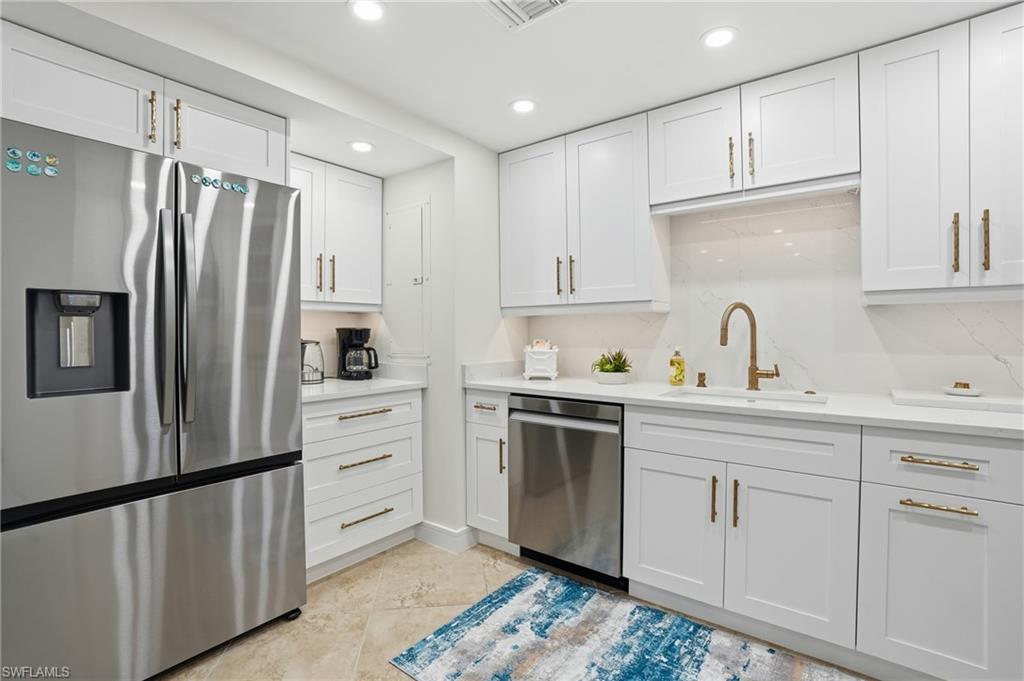 NAPLES CONTINENTAL - Residential Lease