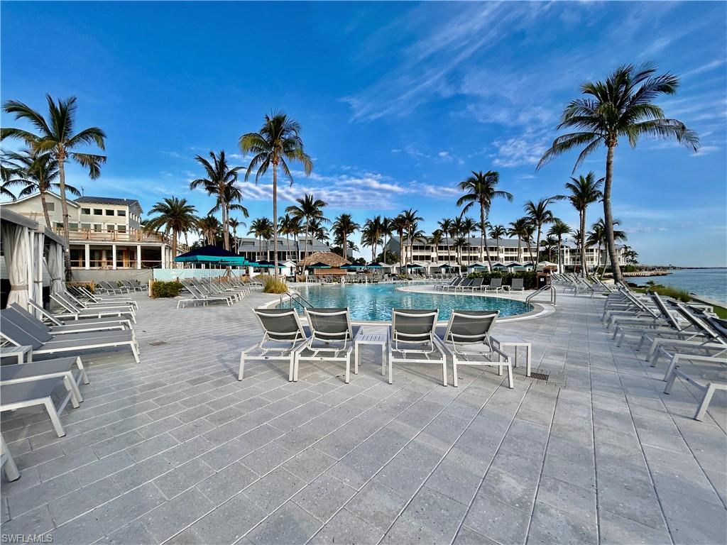 BEACH VILLAS CONDO - Residential