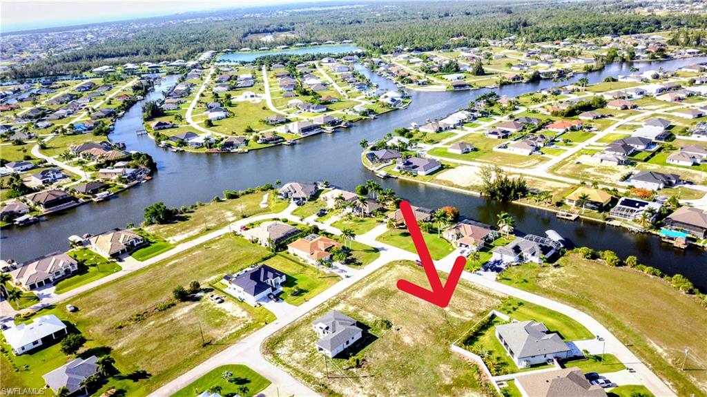 CAPE CORAL - Land