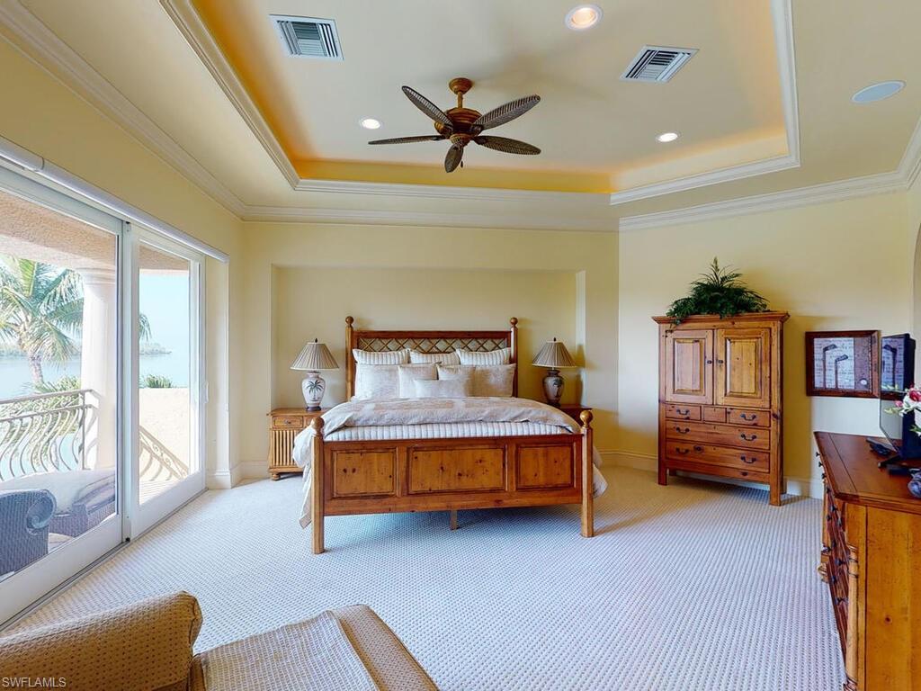 MARCO BEACH - Residential