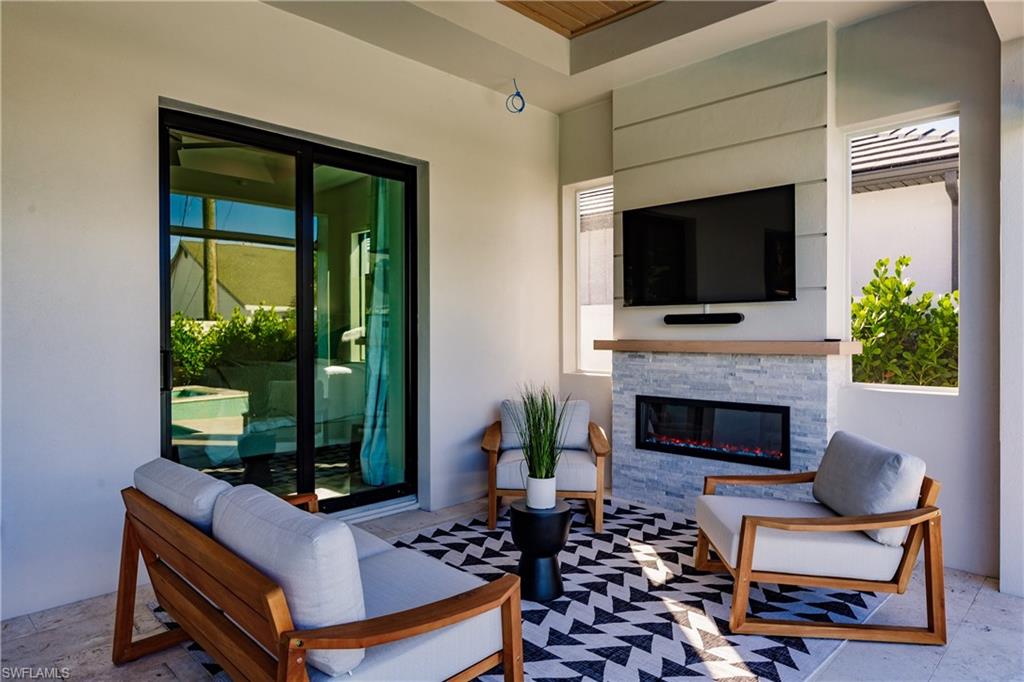 NAPLES PARK - Residential