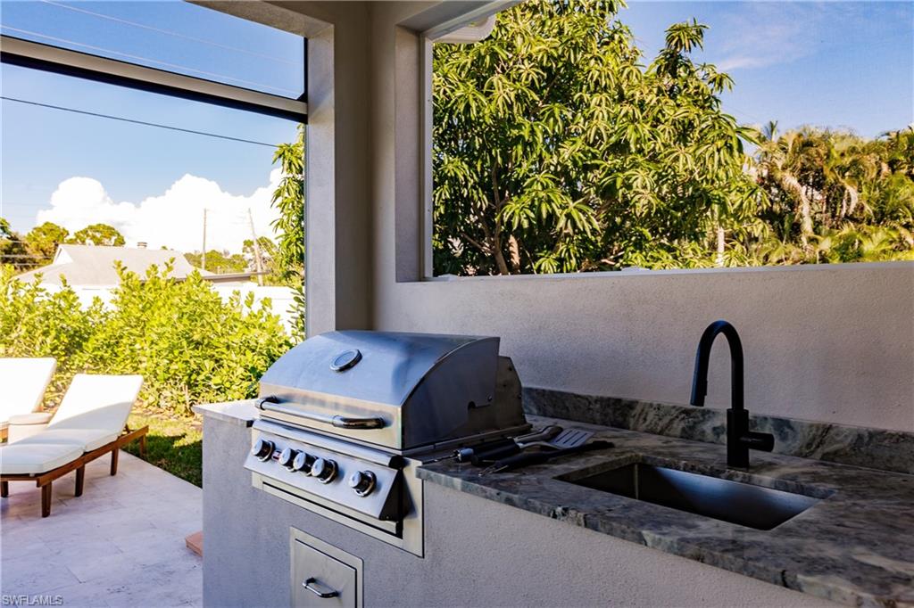 NAPLES PARK - Residential