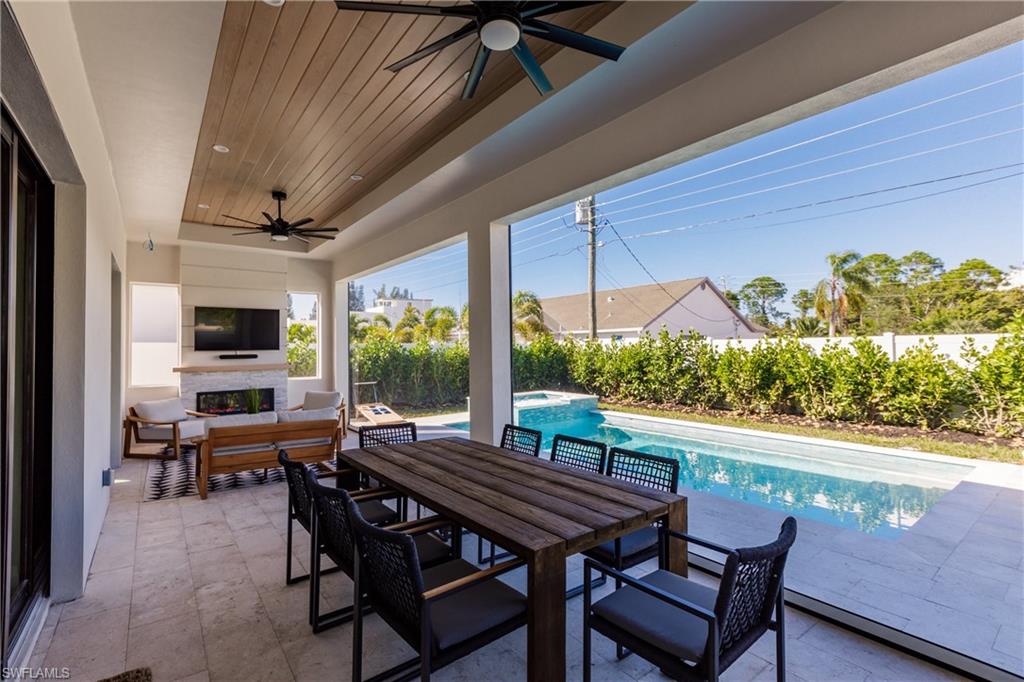 NAPLES PARK - Residential