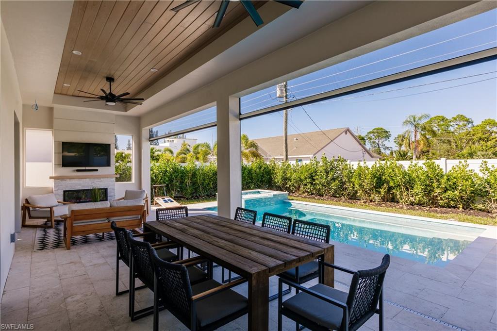 NAPLES PARK - Residential