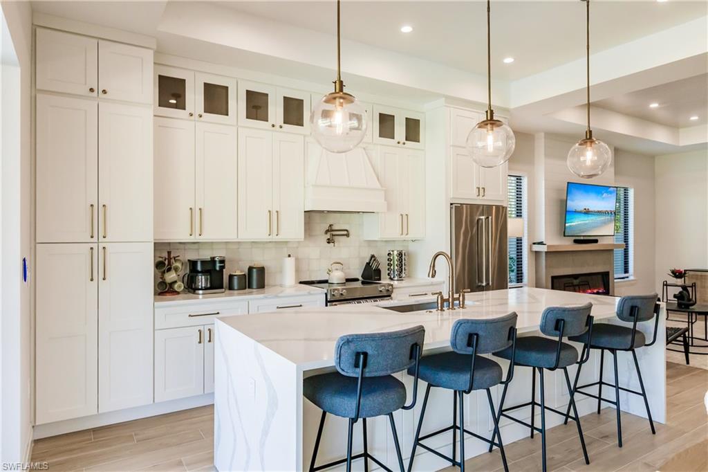 NAPLES PARK - Residential
