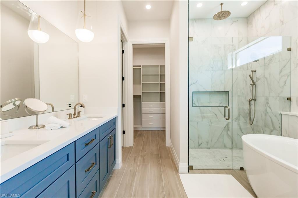 NAPLES PARK - Residential