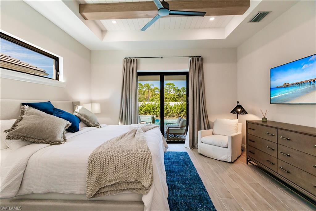 NAPLES PARK - Residential