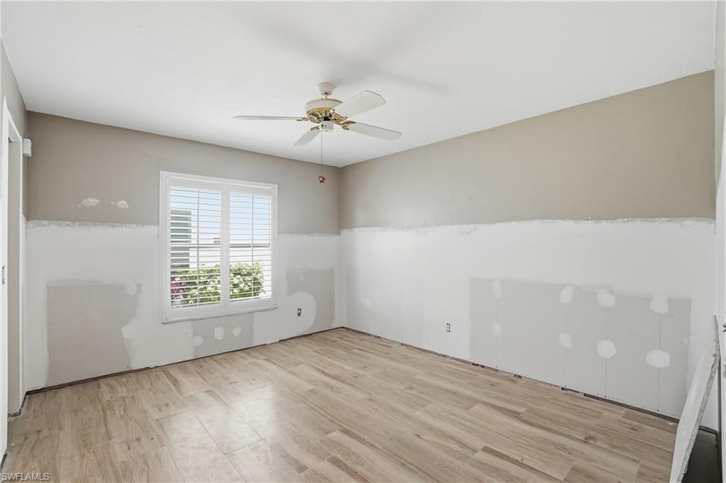 KELLY GREENS - Residential