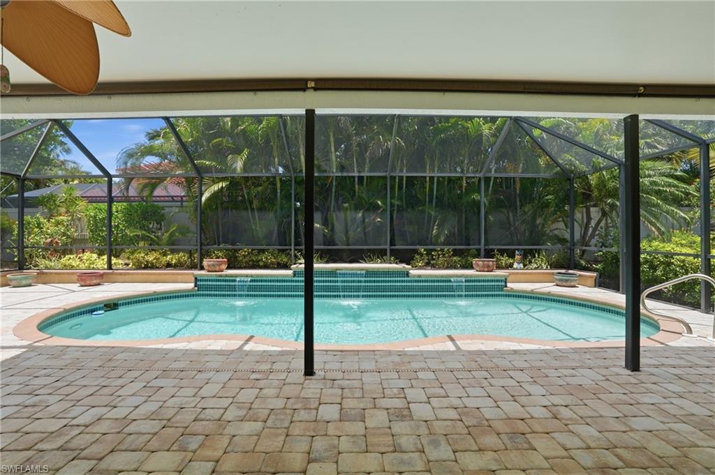 KELLY GREENS - Residential
