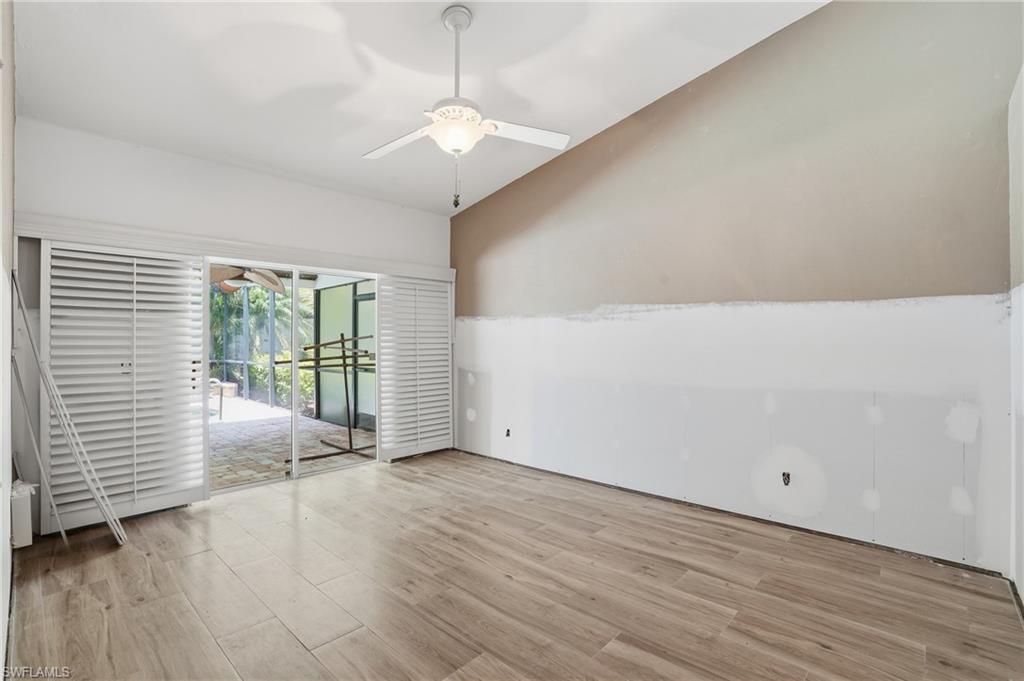 KELLY GREENS - Residential