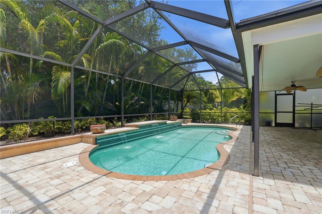 KELLY GREENS - Residential