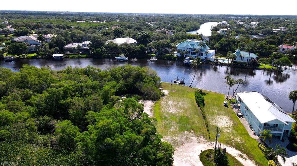 BONITA SPRINGS - Land