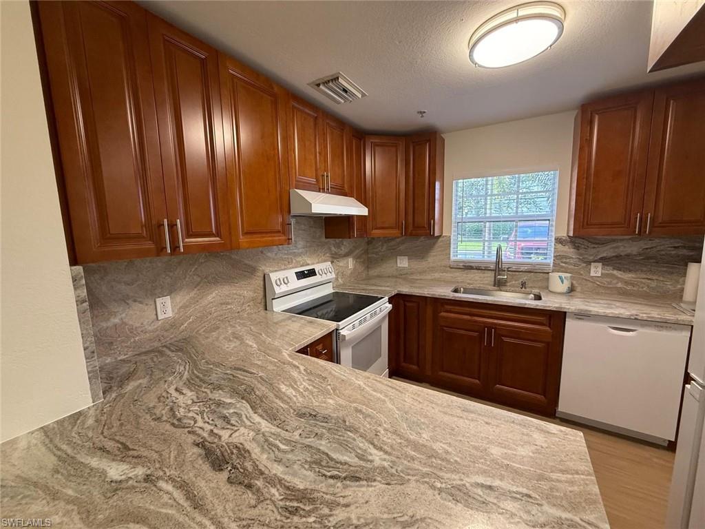 THE VISTAS - Residential
