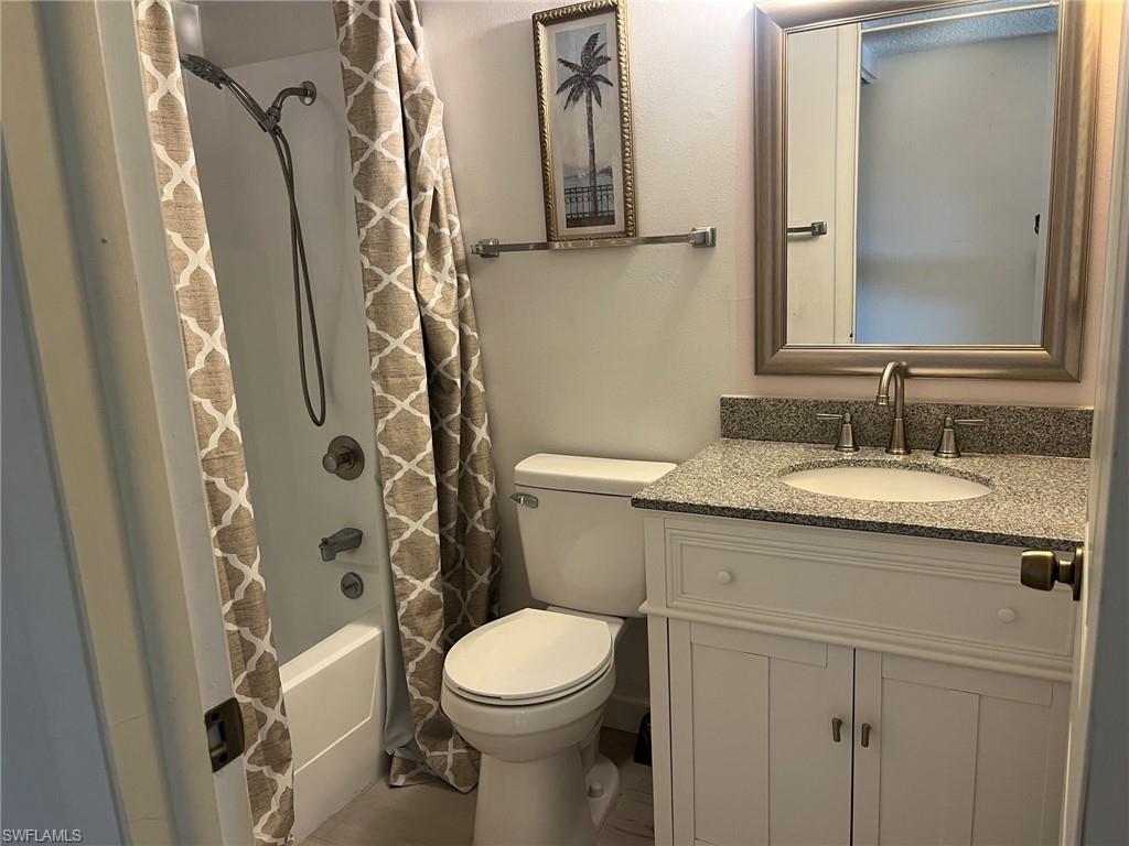 SEVEN LAKES - Residential