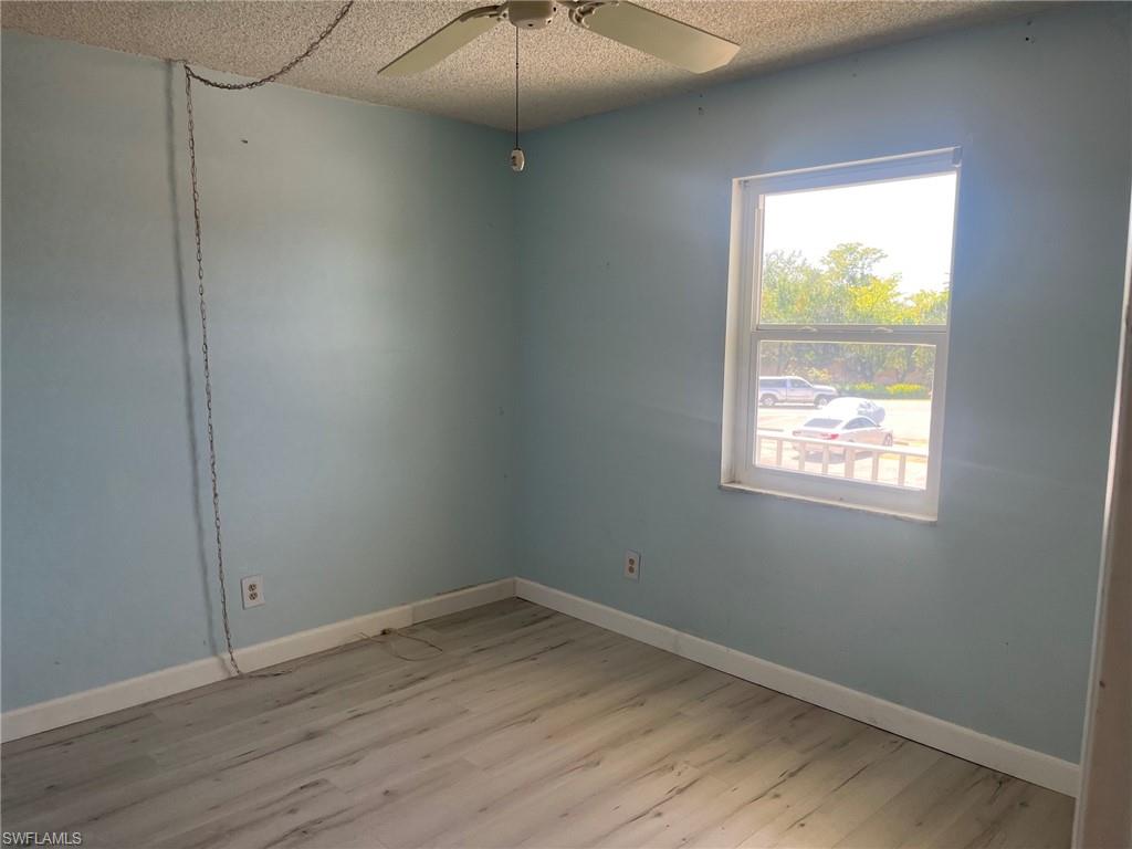 SEVEN LAKES - Residential