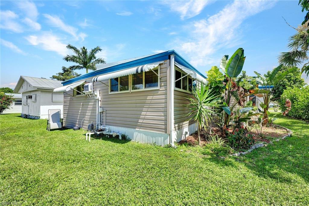 RIVIERA COLONY - Residential