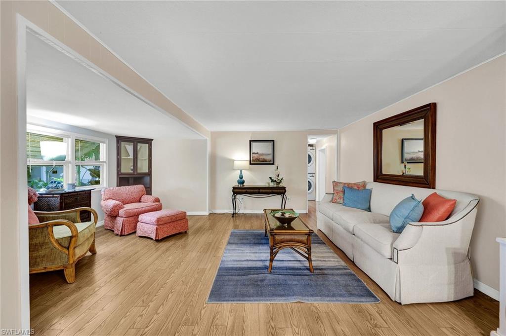 RIVIERA COLONY - Residential