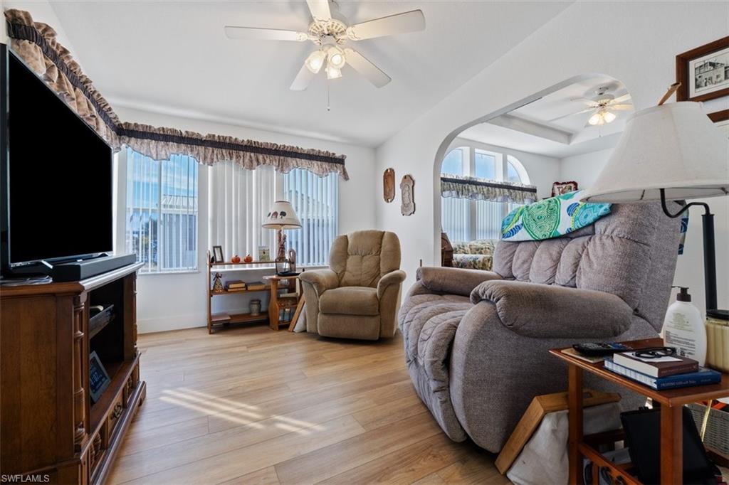 MOORE HAVEN - Residential