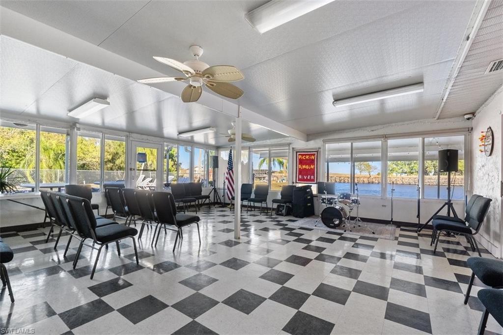 MOORE HAVEN - Residential