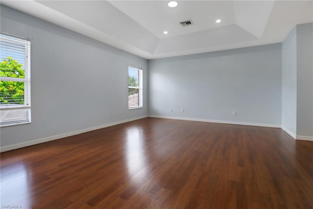 LAUREL LAKES - Residential Lease
