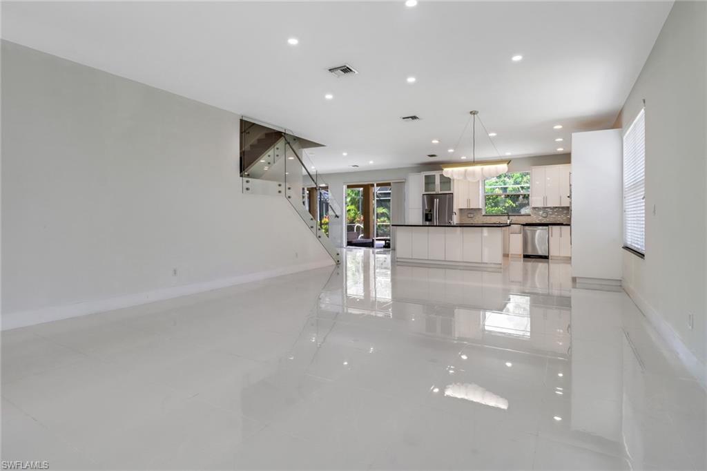 LAUREL LAKES - Residential Lease