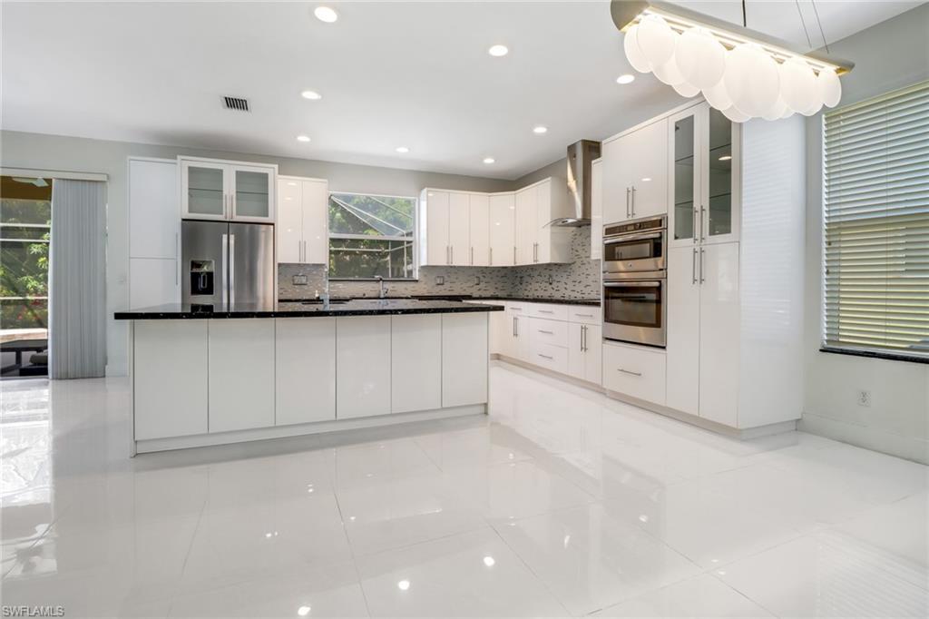 LAUREL LAKES - Residential Lease
