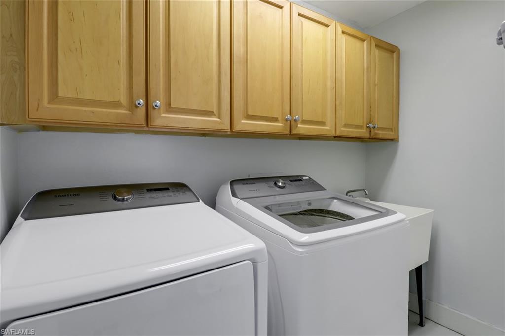 LAUREL LAKES - Residential Lease