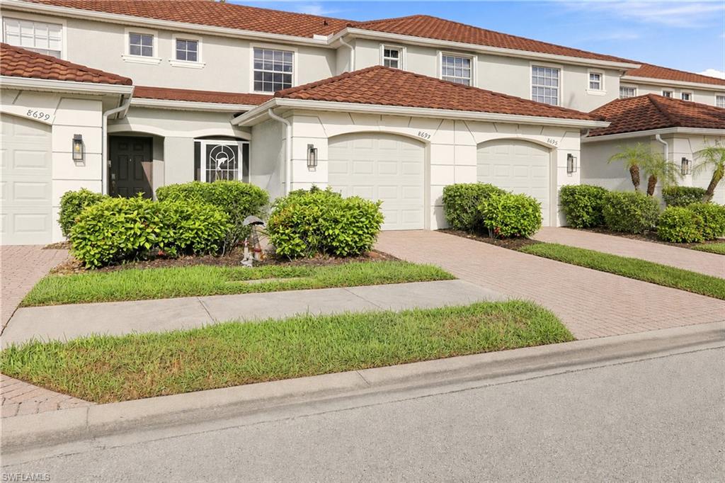 OLYMPIA POINTE - Residential