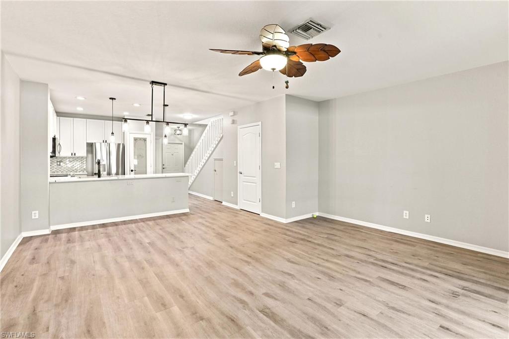 OLYMPIA POINTE - Residential