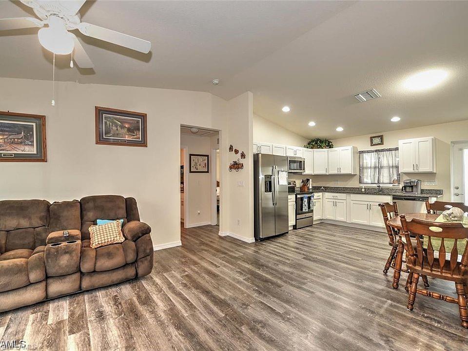 PORT LABELLE - Residential Lease