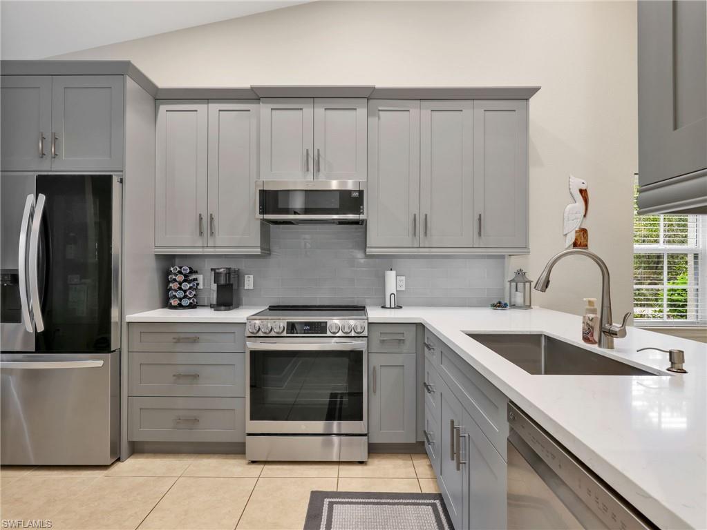 AVION WOODS - Residential Lease
